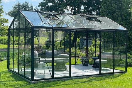 Premium aluminium glazen serres voor België | Bloomcabin