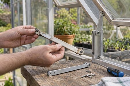 Ersatzteile für ein nicht mehr geführtes Gewächshaus finden