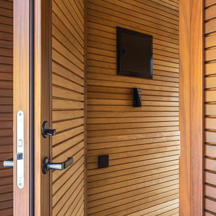 Elegante Sauna mit Terrasse