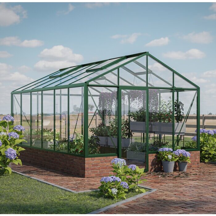 Skleník na cihlové zdi