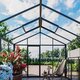 Skleněný skleník s úložným prostorem