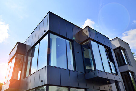 Holzfenster oder Holz-Aluminium-Fenster: Was passt besser?