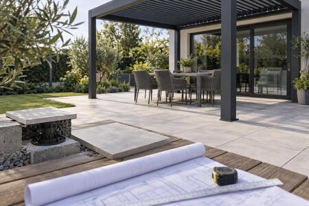 Kako planirati temelje pergole ispod porculanskih ploča