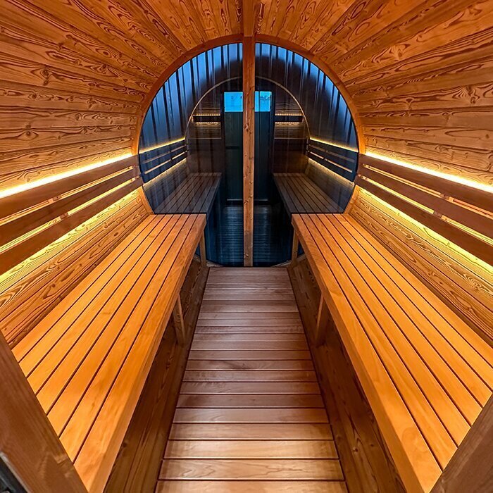 Ton-sauna van thermisch gemodificeerd hout