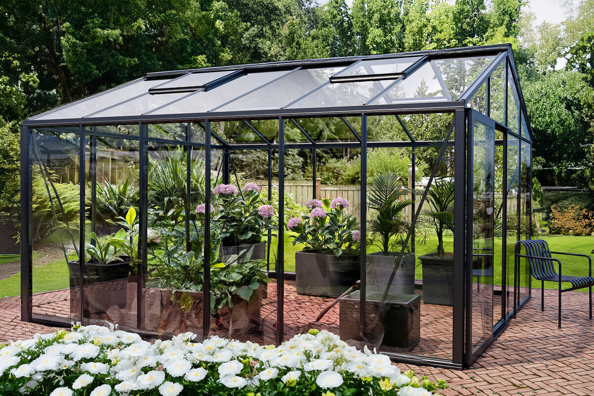 Classic växthus i aluminium – design, styrka och frihet