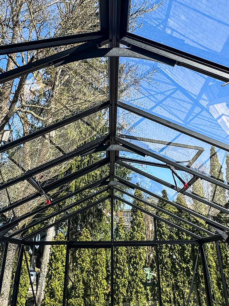 Aluminijasti rastlinjak
