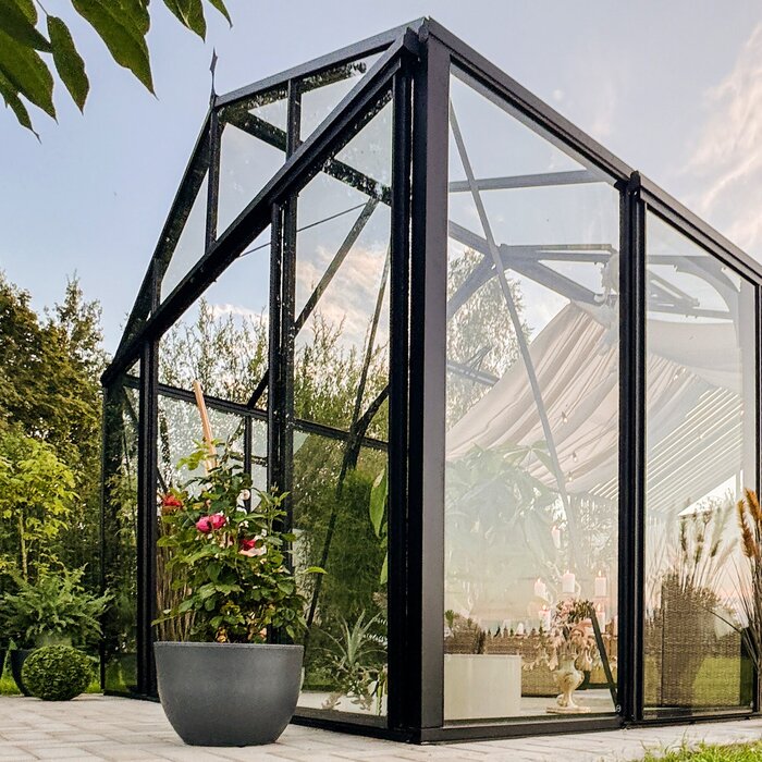 Greenhouses made of aluminum