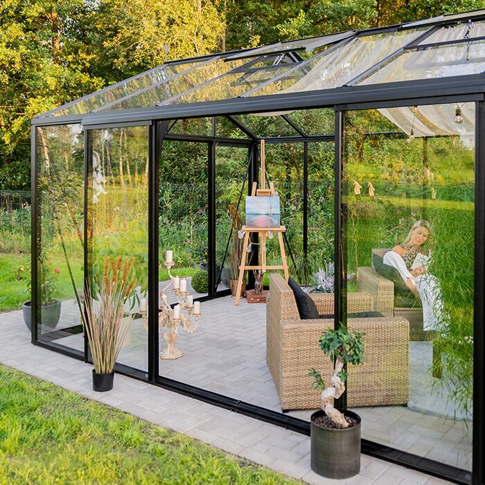 Greenhouses made of aluminum