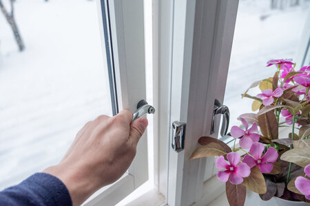 Inward vs Outward Opening Windows: Which Works Better in Your Space?