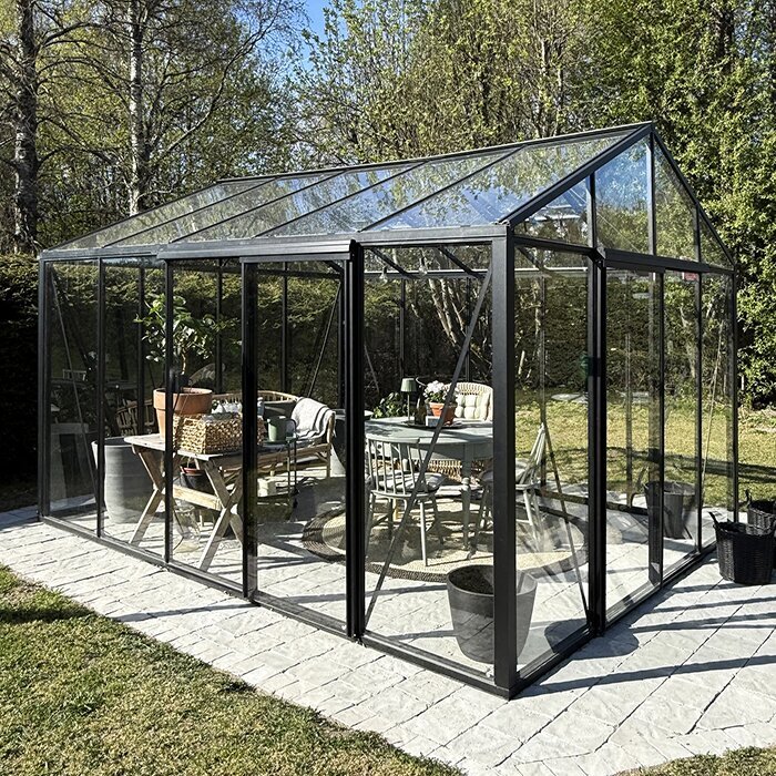 Greenhouses made of aluminum