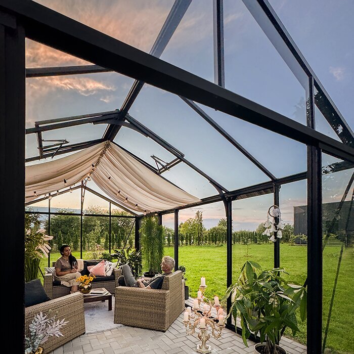 Greenhouses made of aluminum