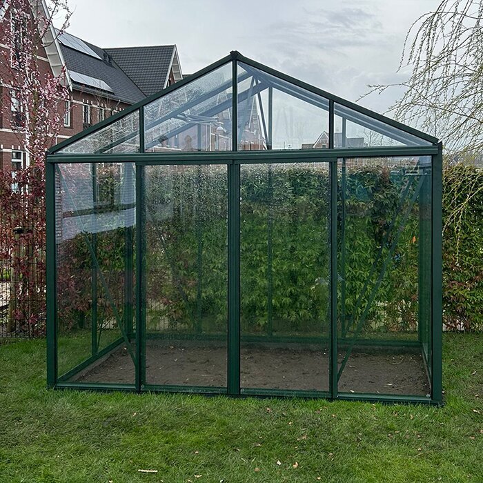 Greenhouses made of aluminum