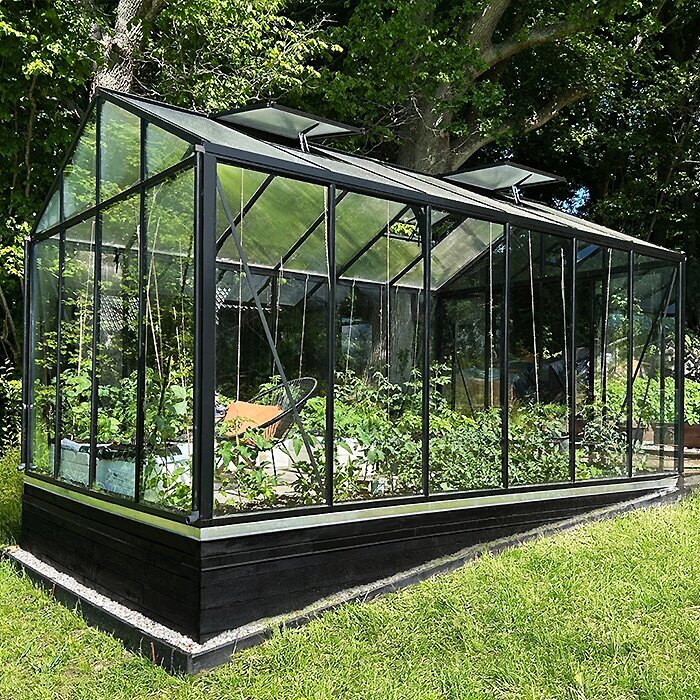 Greenhouses made of aluminum