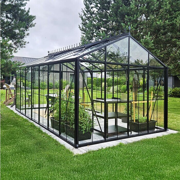 Greenhouses made of aluminum