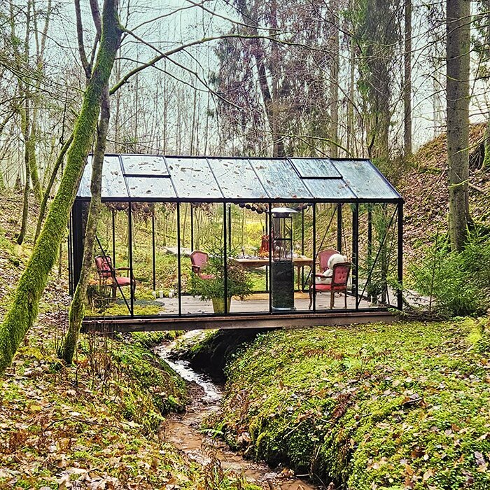 Greenhouses made of aluminum