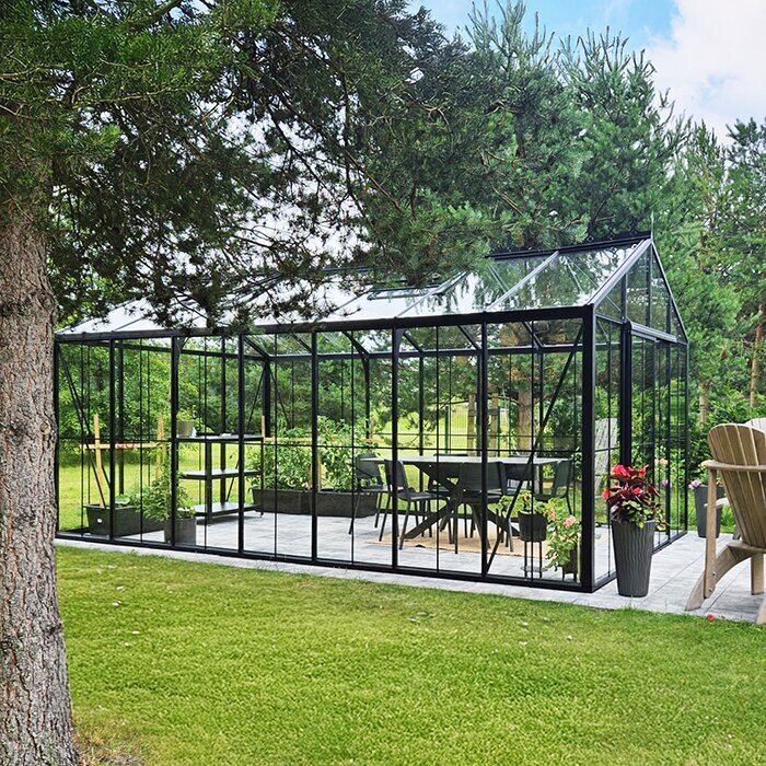 Greenhouses made of aluminum