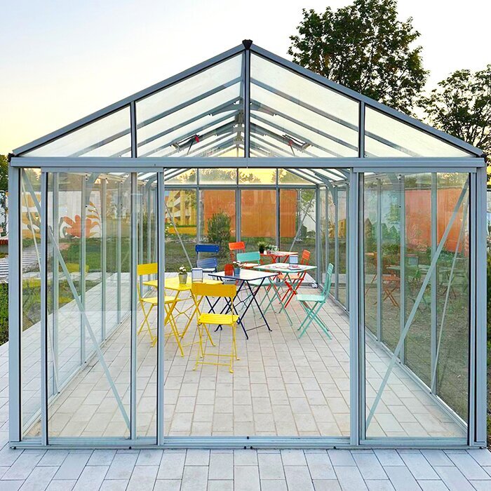 Greenhouses made of aluminum