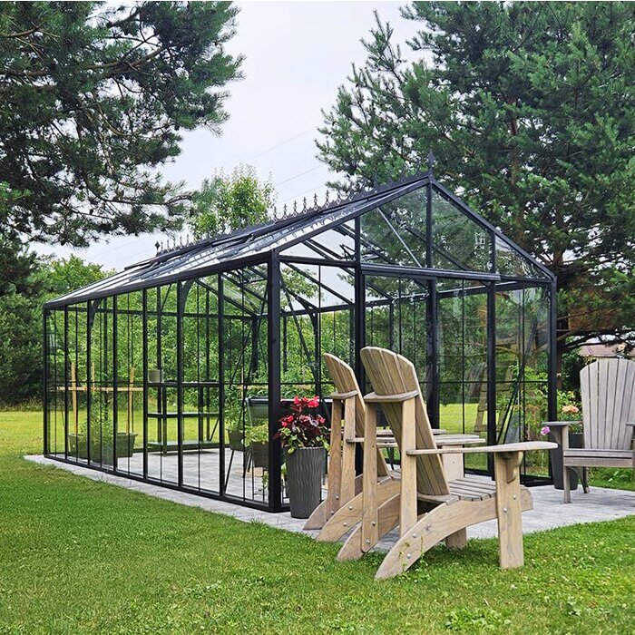 Greenhouses made of aluminum