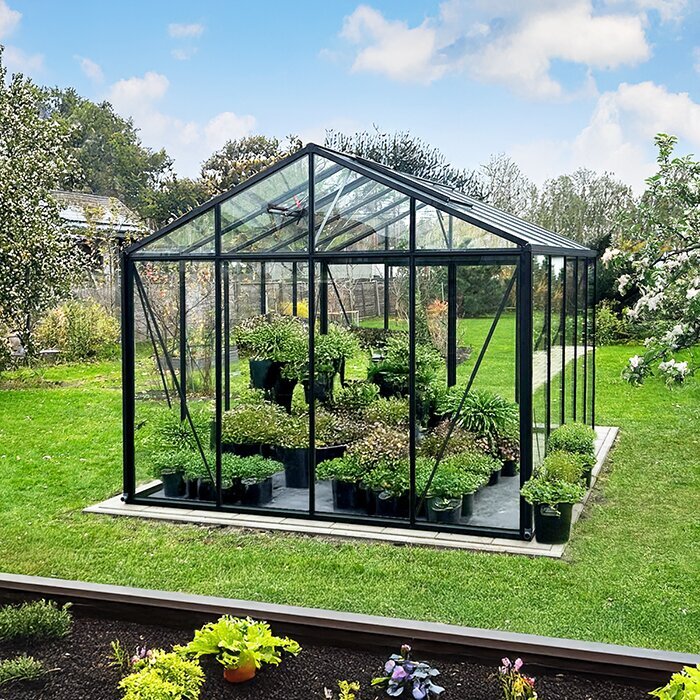 Greenhouses made of aluminum