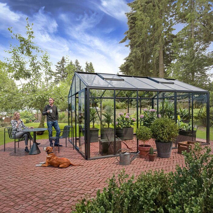 Greenhouses made of aluminum