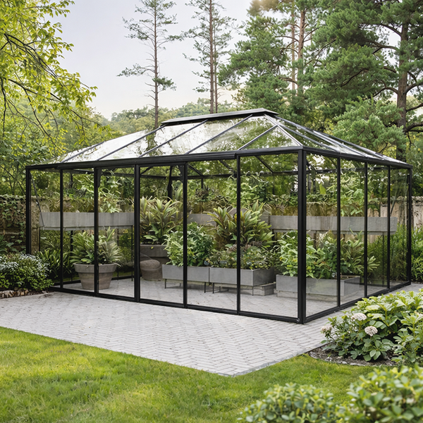 Pyramid-type greenhouse